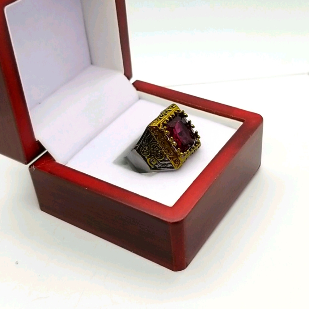 Mans ring - Picture 2 of 3